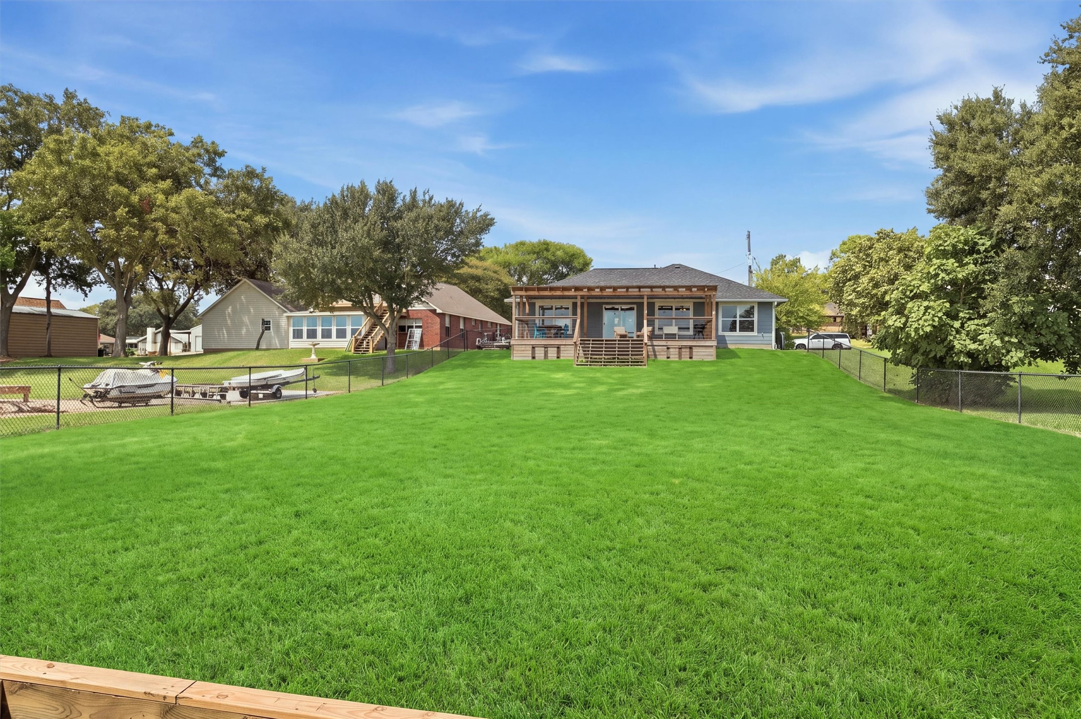  281 Fishermans Bend Drive - 物件實景