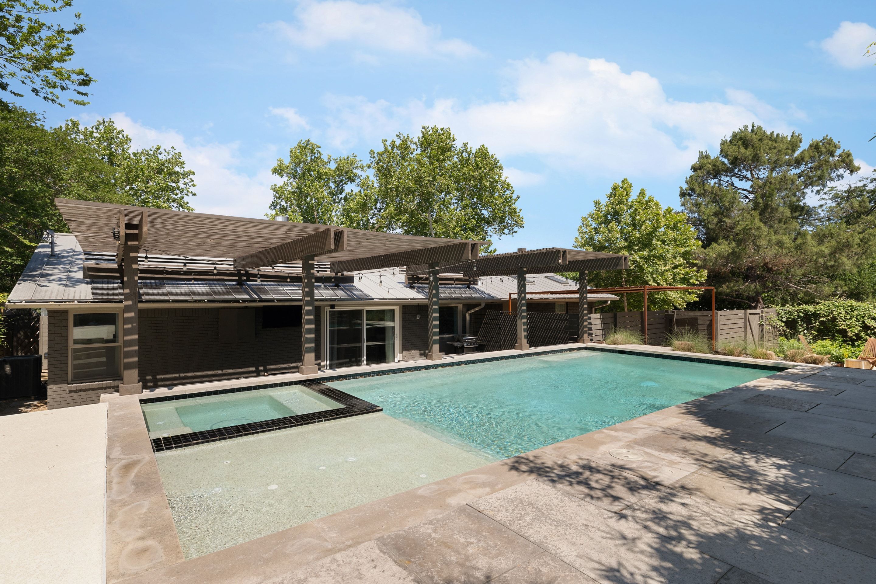  Travis Heights Retreat with Secluded Outdoor Living - 物件實景