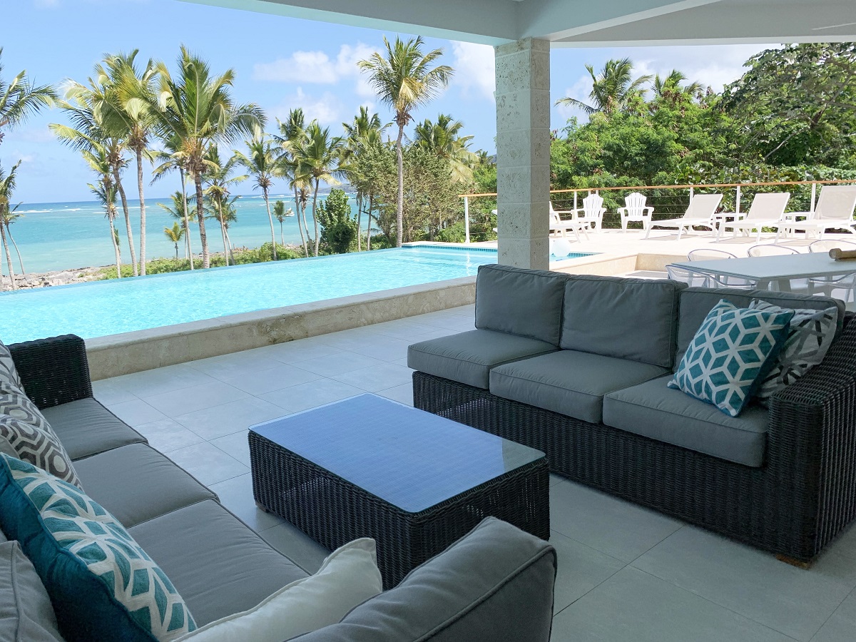 NEW PRICE Captivating 4-Bedroom Ocean front Samana, Samana, DO, 4 Bedrooms Bedrooms, ,4 BathroomsBathrooms,Residential,For Sale,NEW PRICE Captivating 4-Bedroom Ocean front Samana,1080456