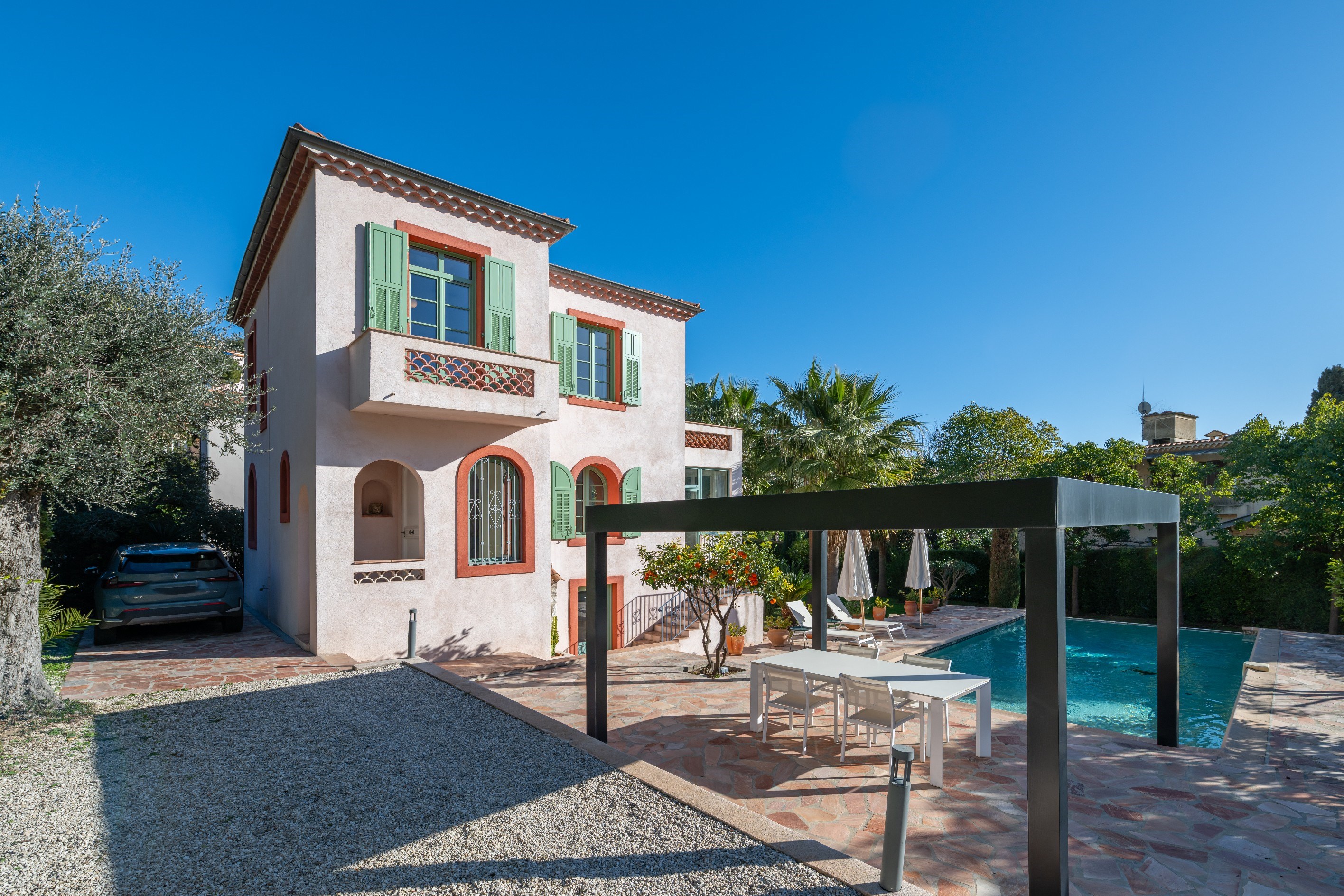  Fully Renovated Beautiful character property on the hillside above Villefranche… - 物件實景