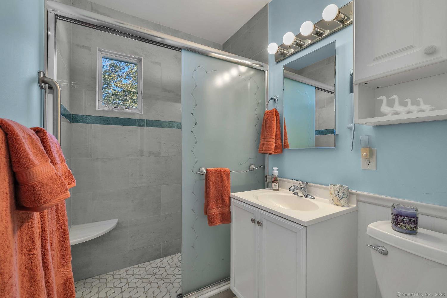 Old Saybrook, Connecticut, 06475, United States, 2 Bedrooms Bedrooms, ,2 BathroomsBathrooms,Residential,For Sale,1895780