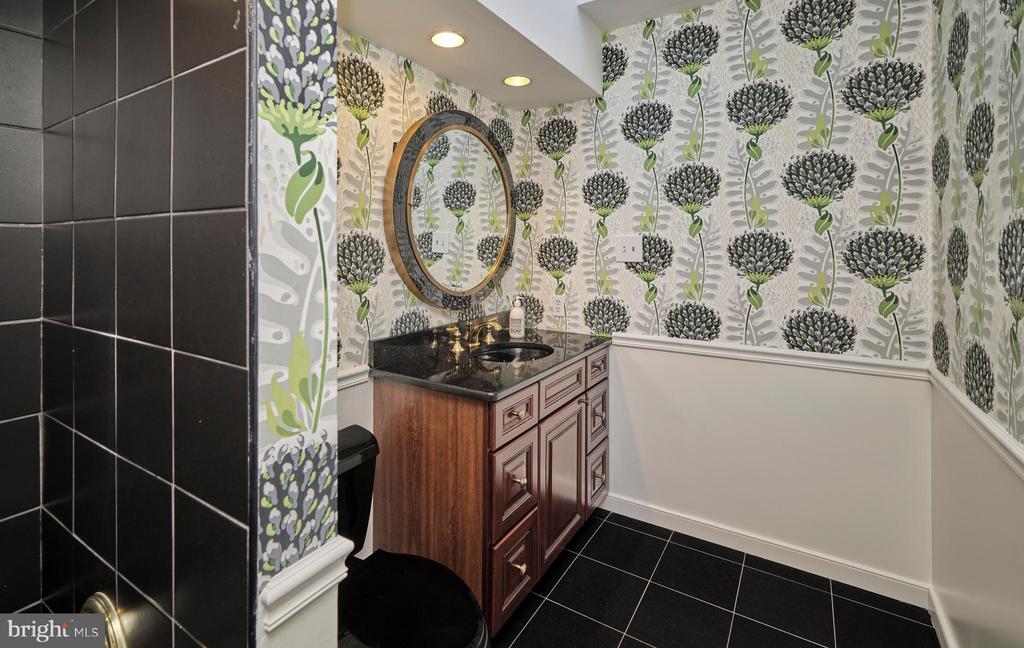 Yardley, Pennsylvania, 19067, United States, 5 Bedrooms Bedrooms, ,5 BathroomsBathrooms,Residential,For Sale,1926265