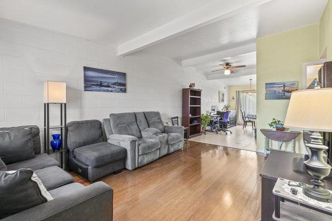 Salinas, California, 93906, United States, 4 Bedrooms Bedrooms, ,2 BathroomsBathrooms,Residential,For Sale,1989866