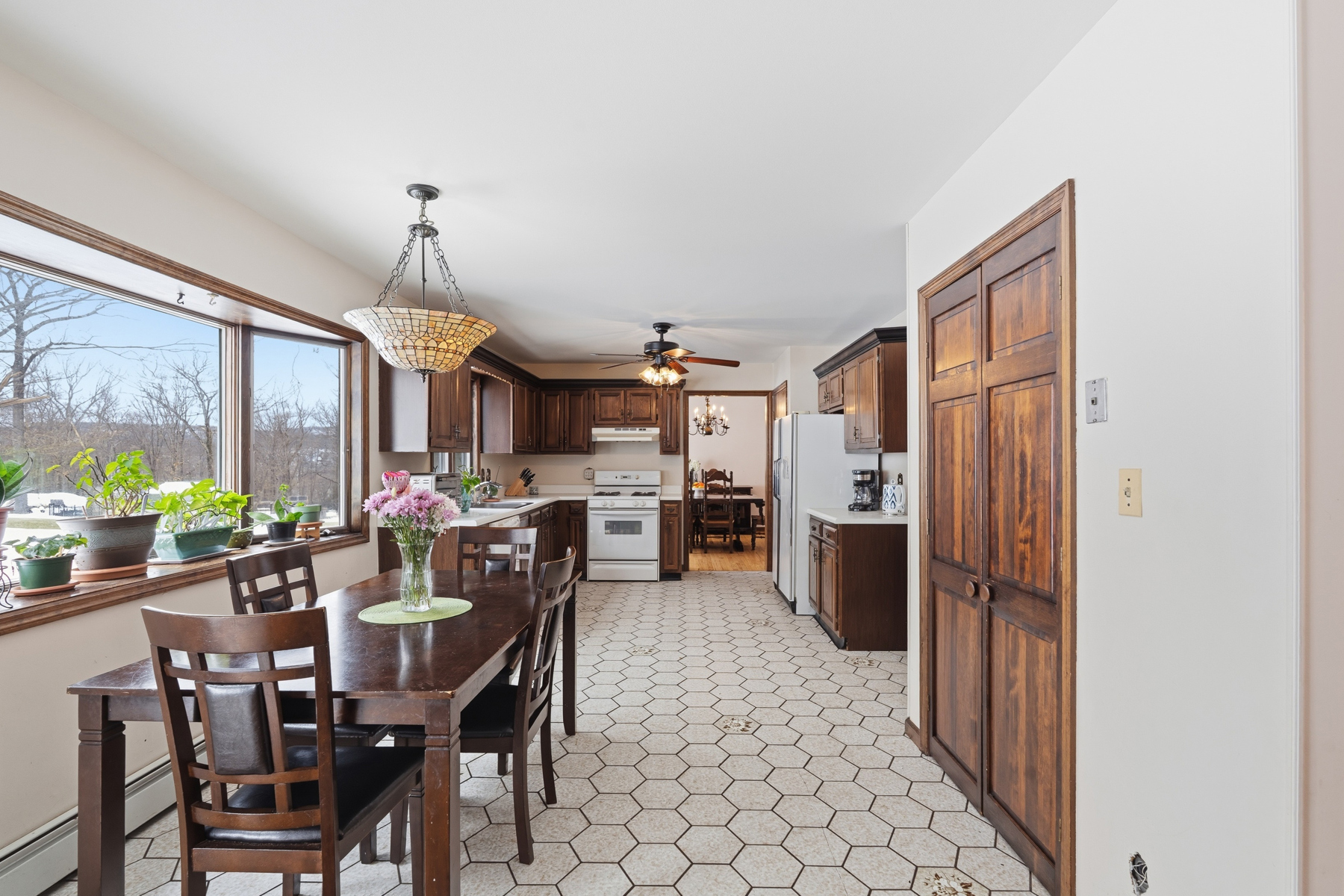  Buckberg Mountain Colonial - 物件實景