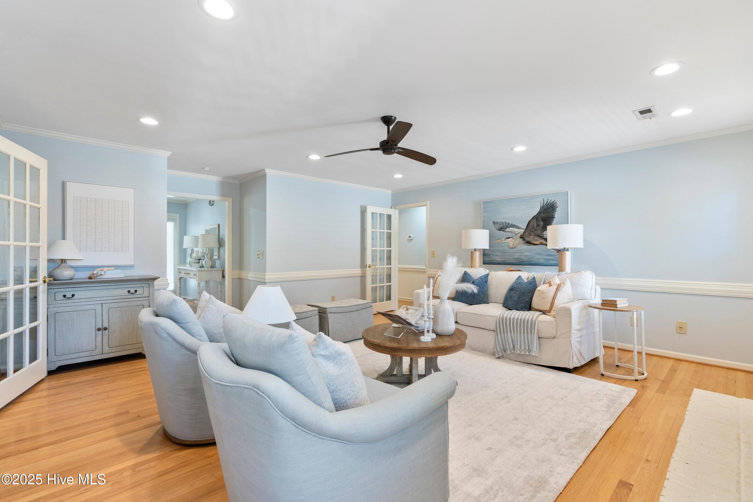 Wilmington, North Carolina, 28409, United States, 4 Bedrooms Bedrooms, ,3 BathroomsBathrooms,Residential,For Sale,1967637