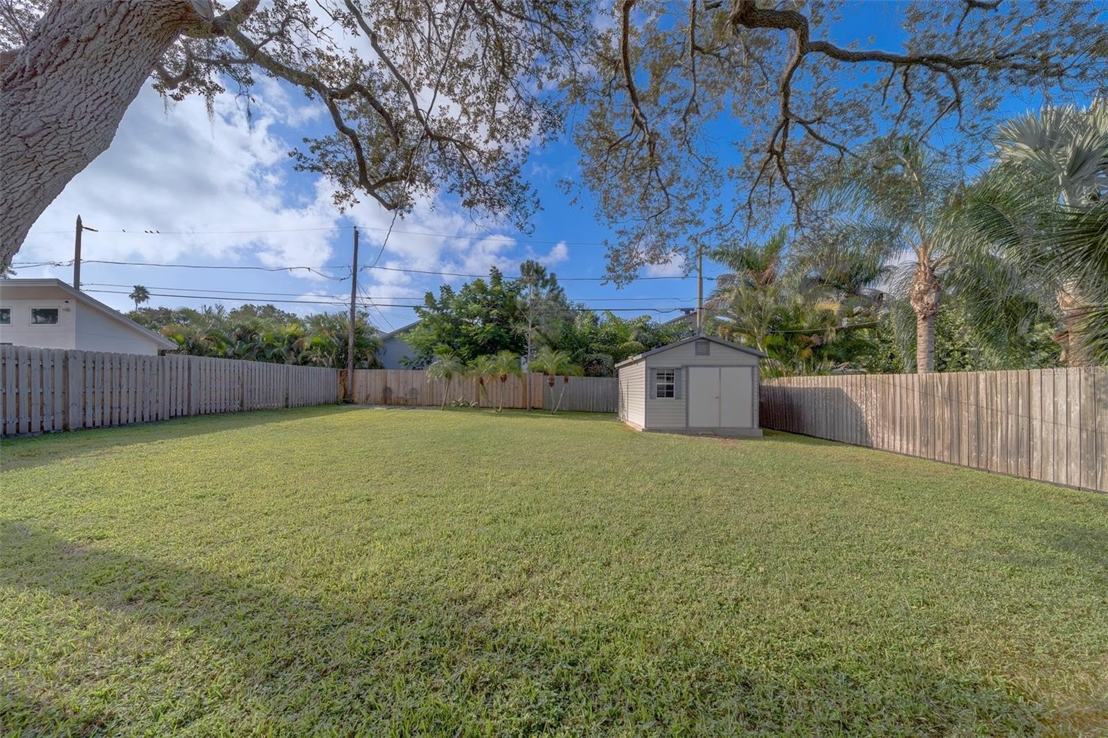 CLEARWATER, Florida, 33755, United States, 2 Bedrooms Bedrooms, ,1 BathroomBathrooms,Residential,For Sale,1976498