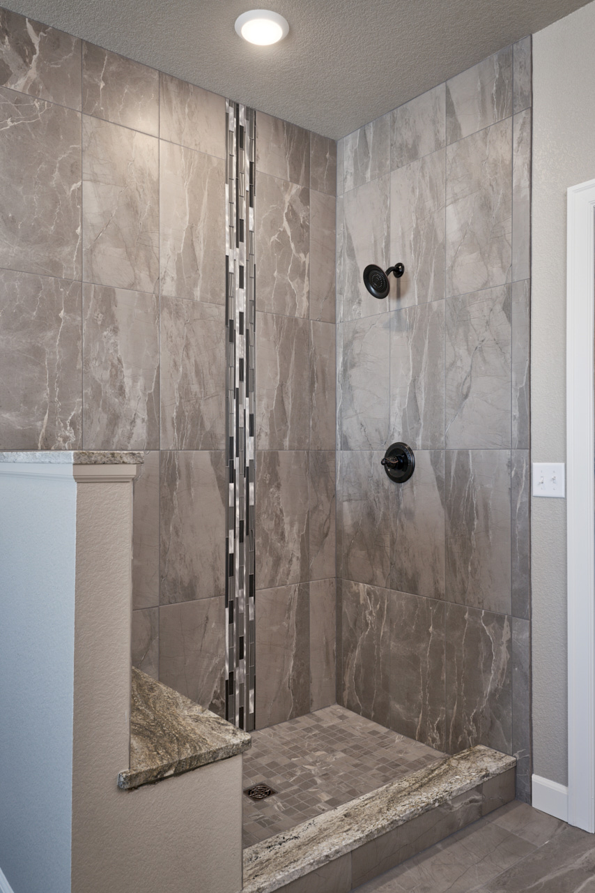 Cheyenne, Wyoming, 82009, United States, 3 Bedrooms Bedrooms, ,2 BathroomsBathrooms,Residential,For Sale,1982343