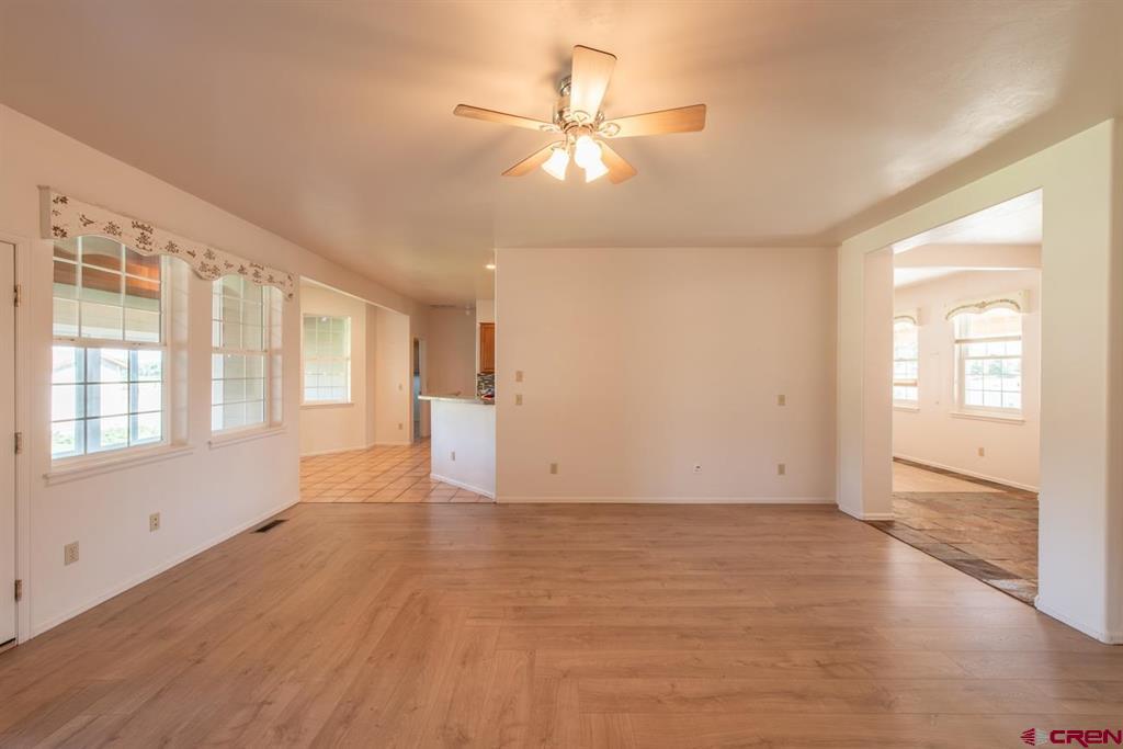 Montrose, Colorado, 81403, United States, 3 Bedrooms Bedrooms, ,2 BathroomsBathrooms,Residential,For Sale,1977225