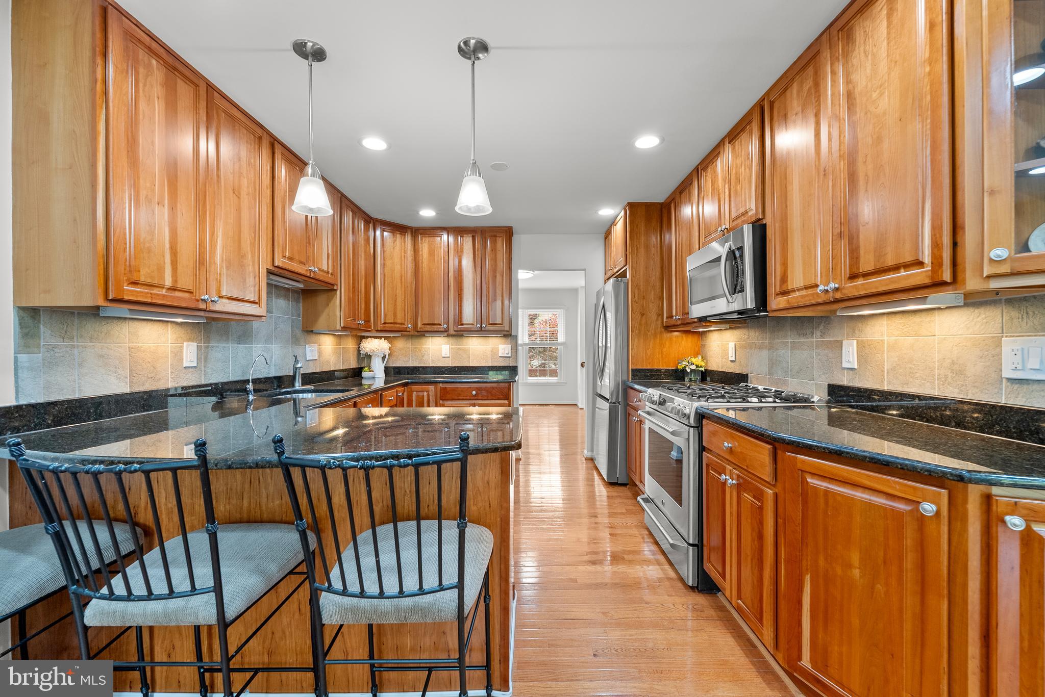 Fairfax, Virginia, 22032, United States, 3 Bedrooms Bedrooms, ,4 BathroomsBathrooms,Residential,For Sale,1945020
