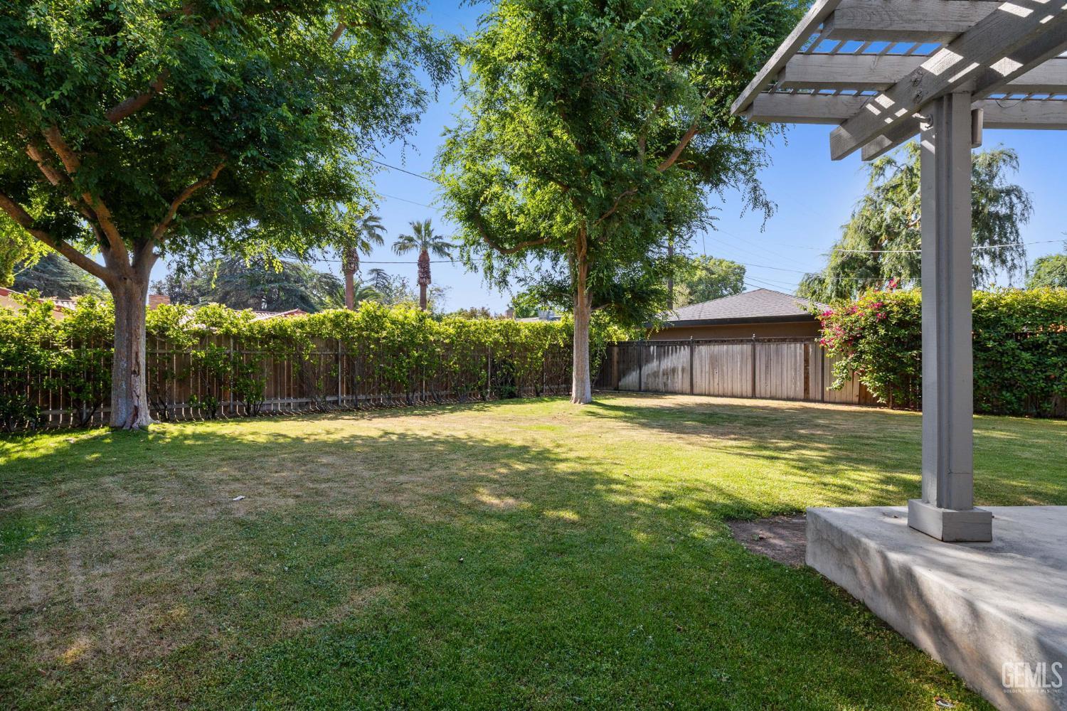 Bakersfield, California, 93301, United States, 3 Bedrooms Bedrooms, ,3 BathroomsBathrooms,Residential,For Sale,1819046