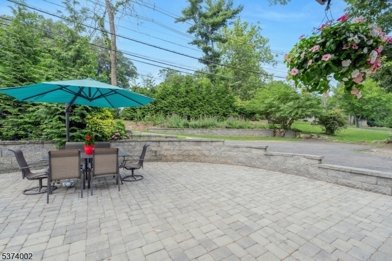 Ridgewood Village, New Jersey, 07450, United States, 4 Bedrooms Bedrooms, ,2 BathroomsBathrooms,Residential,For Sale,1901977