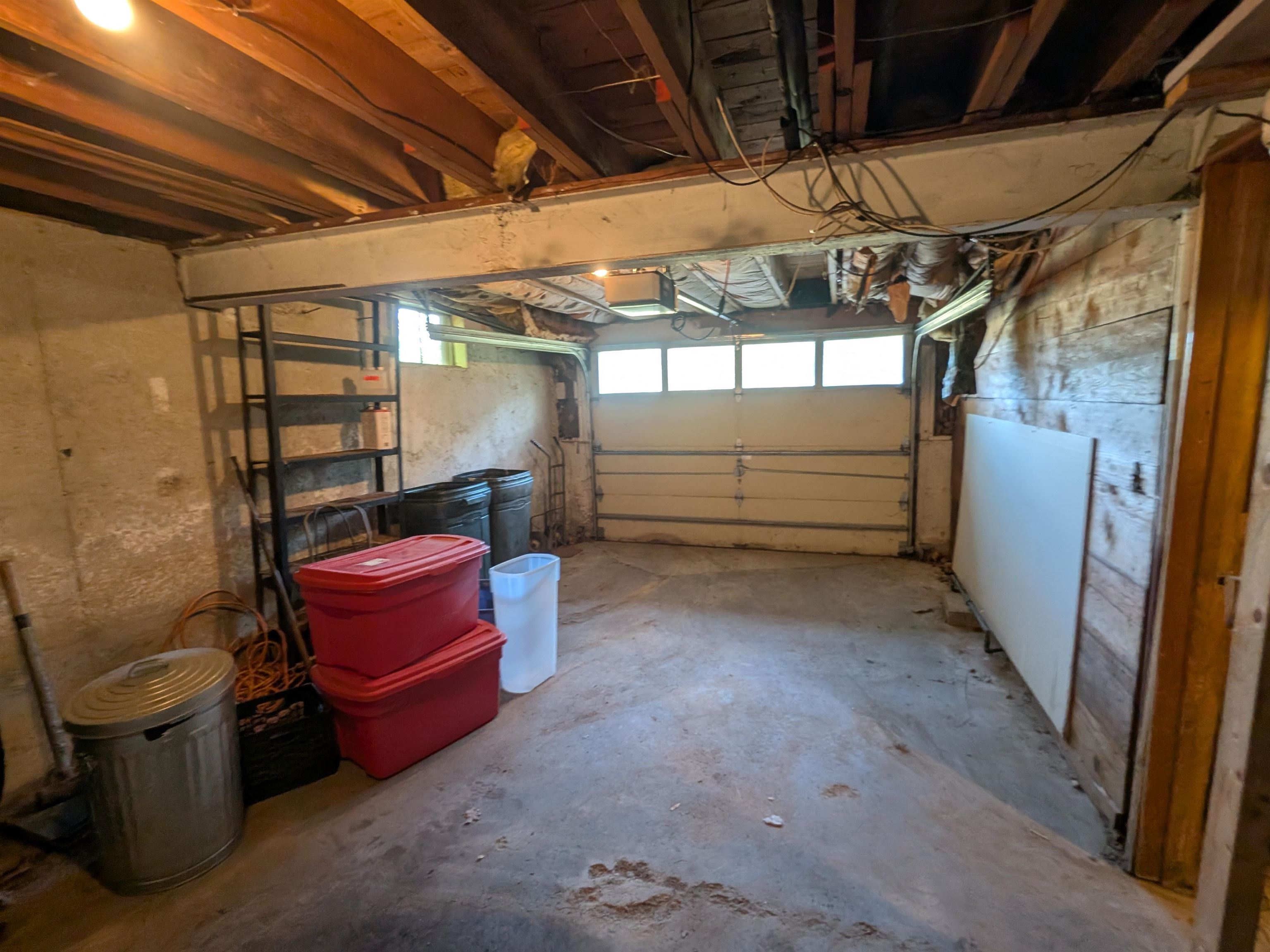 Hollis, New Hampshire, 03049, United States, 3 Bedrooms Bedrooms, ,2 BathroomsBathrooms,Residential,For Sale,1934424