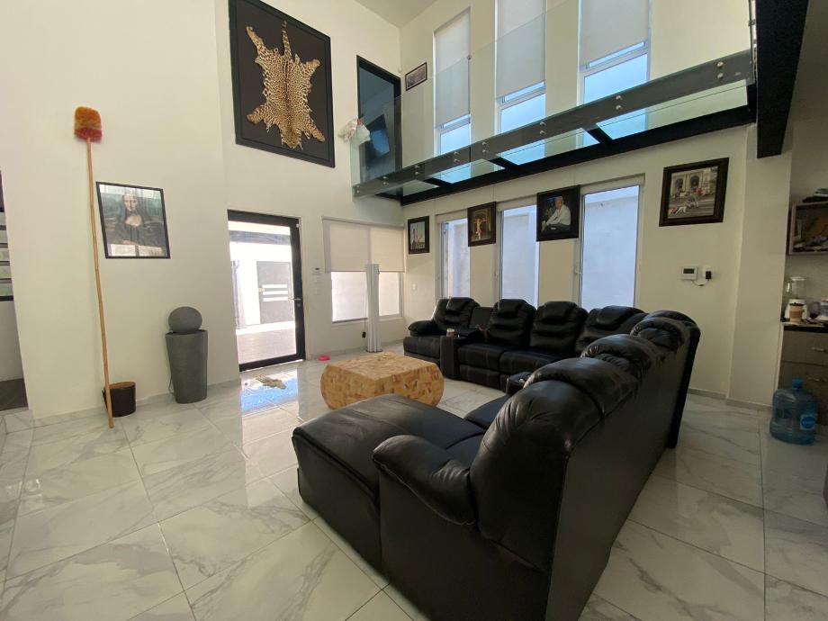 24, Carmen, Campeche, 24100, Mexico, 2 Bedrooms Bedrooms, ,2 BathroomsBathrooms,Residential,For Sale,24,1628197