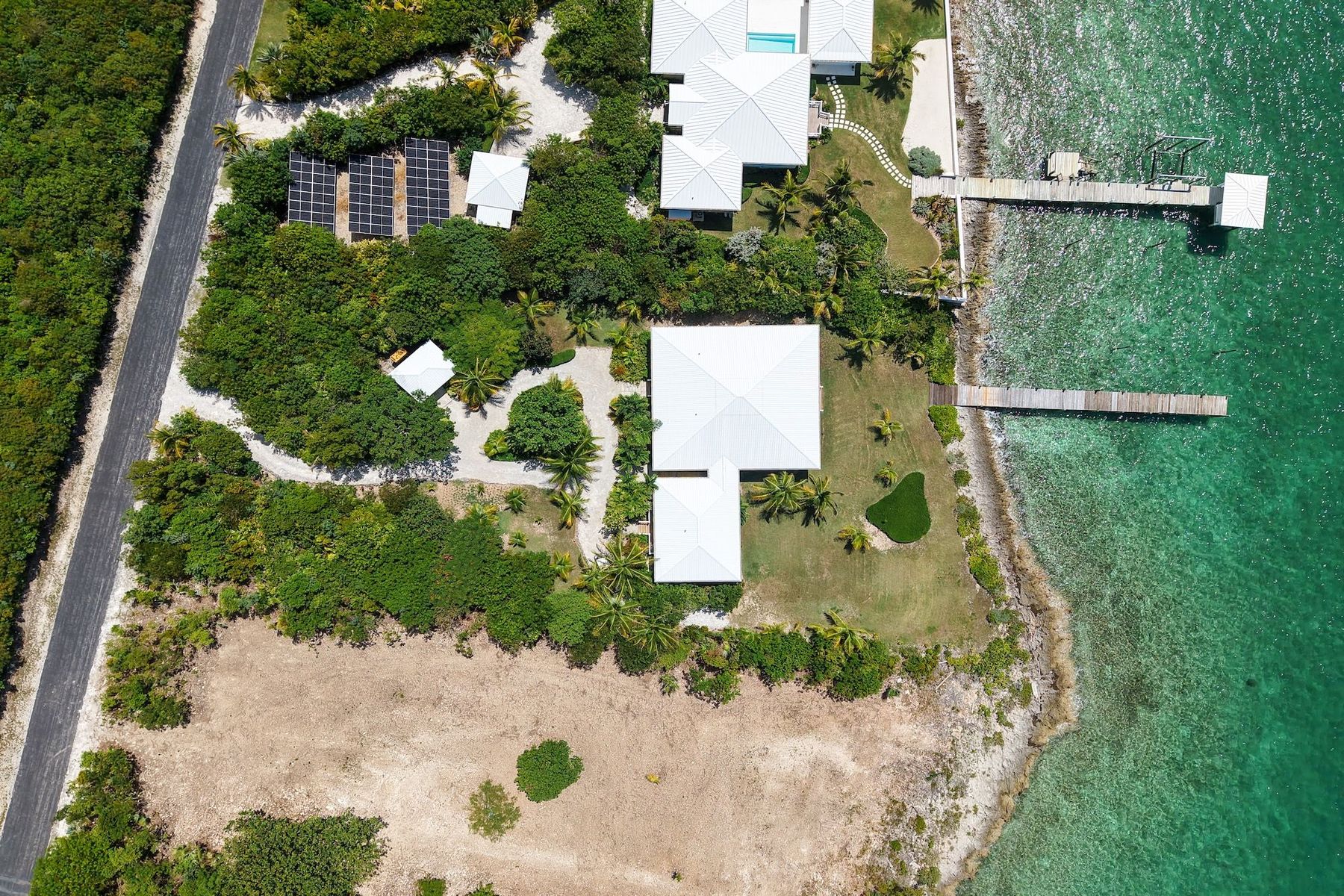  Private Waterfront Home with Dock - 物件實景