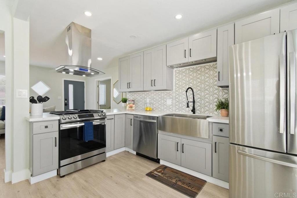 San Diego, California, 92139, United States, 3 Bedrooms Bedrooms, ,2 BathroomsBathrooms,Residential,For Sale,1856072