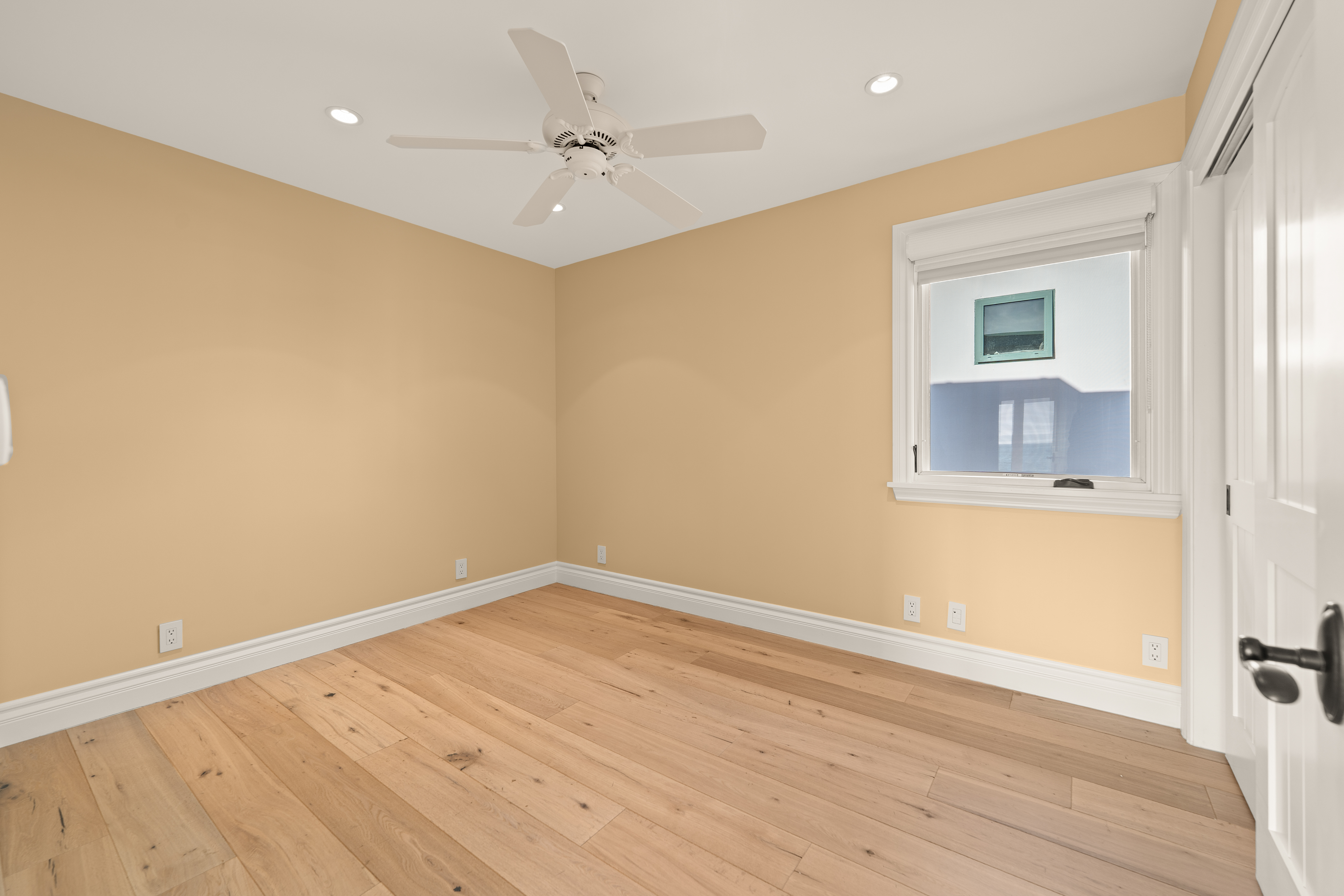  1096 Belfast Lane, Ventura, CA 93001 - 物件實景