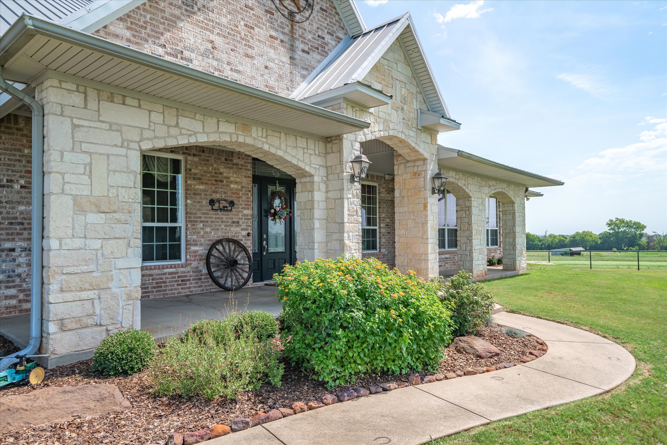 9208 FM 17, Grand Saline, Texas, 75140, United States, 5 Bedrooms Bedrooms, ,6 BathroomsBathrooms,Residential,For Sale,9208 FM 17,1317594