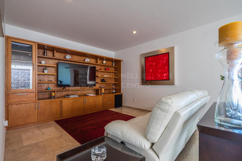 Circuito Balcones, Querétaro, Querétaro, 76230, Mexico, 4 Bedrooms Bedrooms, ,4 BathroomsBathrooms,Residential,For Sale,Circuito Balcones,1628569