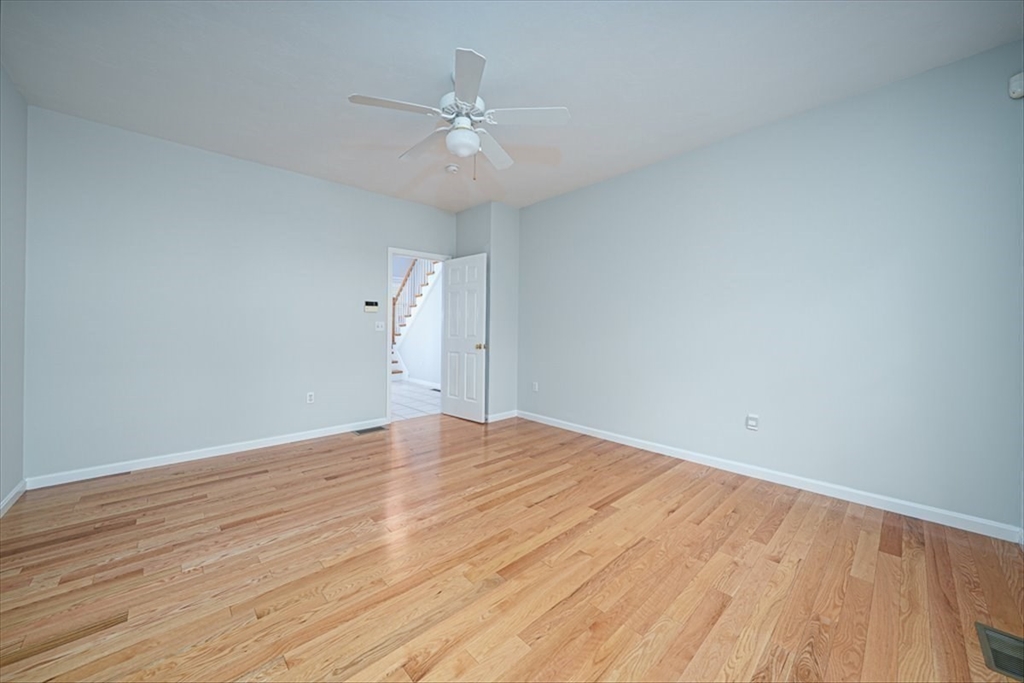 Milford, Massachusetts, 01757, United States, 2 Bedrooms Bedrooms, ,2 BathroomsBathrooms,Residential,For Sale,1982963