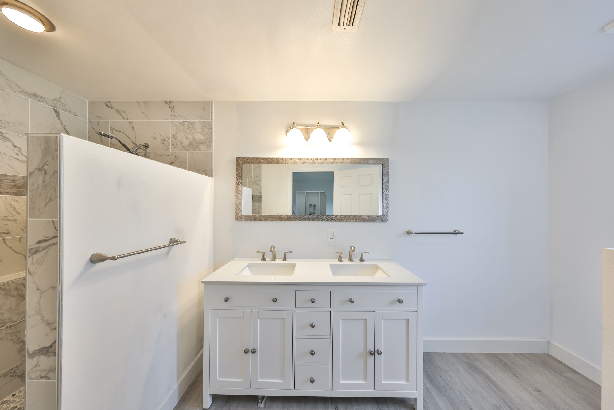 Treasure Island, Florida, 33706, United States, 3 Bedrooms Bedrooms, ,2 BathroomsBathrooms,Residential,For Sale,1982782