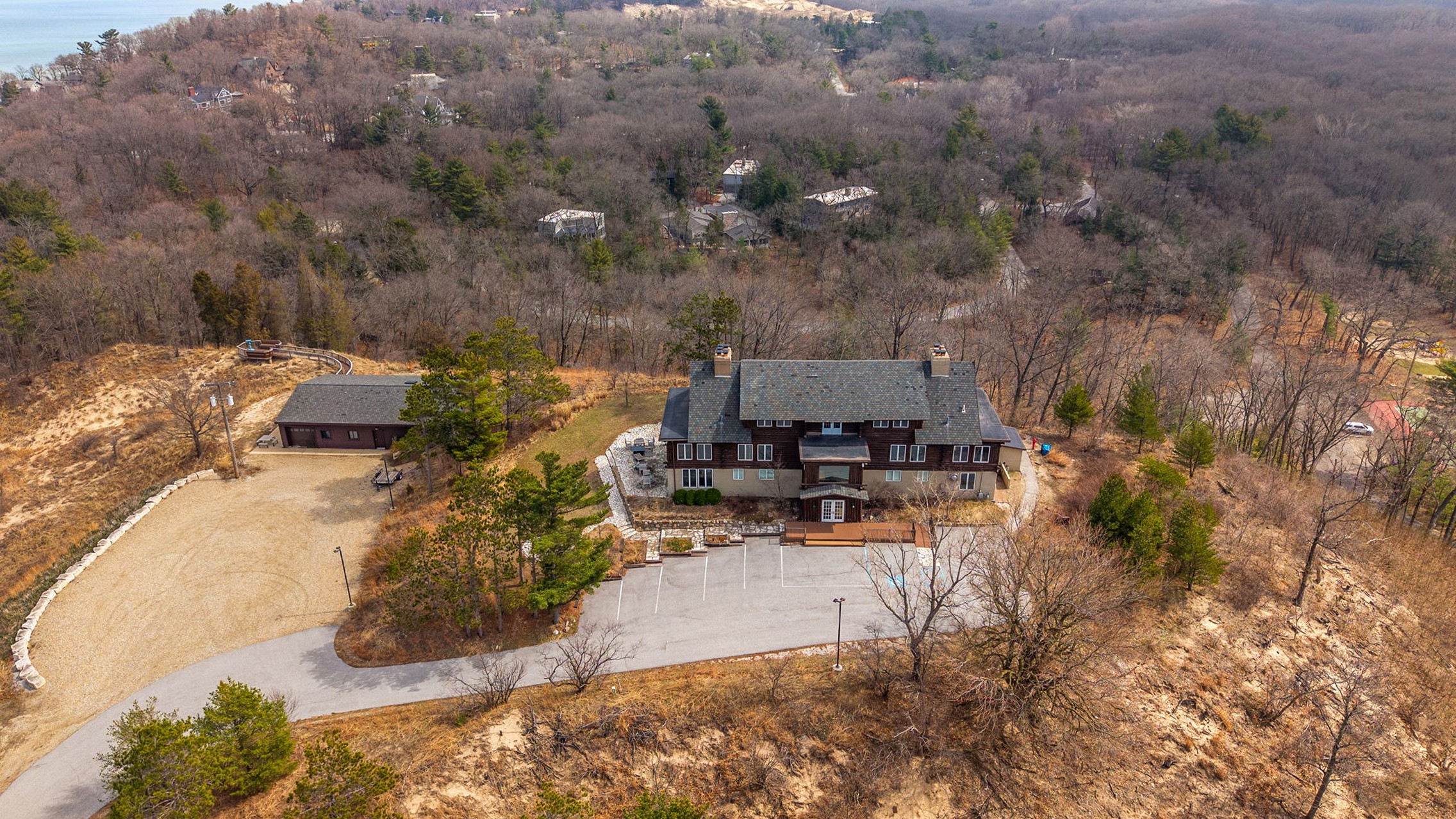  Transformed Ranch on Lake Michigan Shoreline - 物件實景