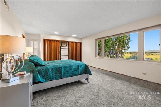 Caldwell, Idaho, 83605, United States, 2 Bedrooms Bedrooms, ,3 BathroomsBathrooms,Residential,For Sale,1979980