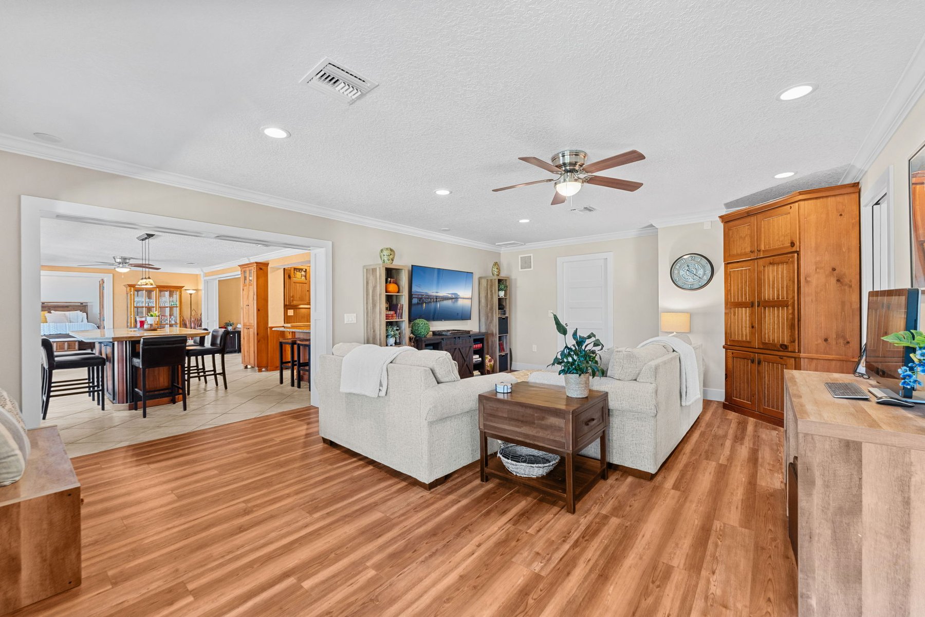 240 Deland Avenue, Indialantic, FL, 32903 - 物件實景