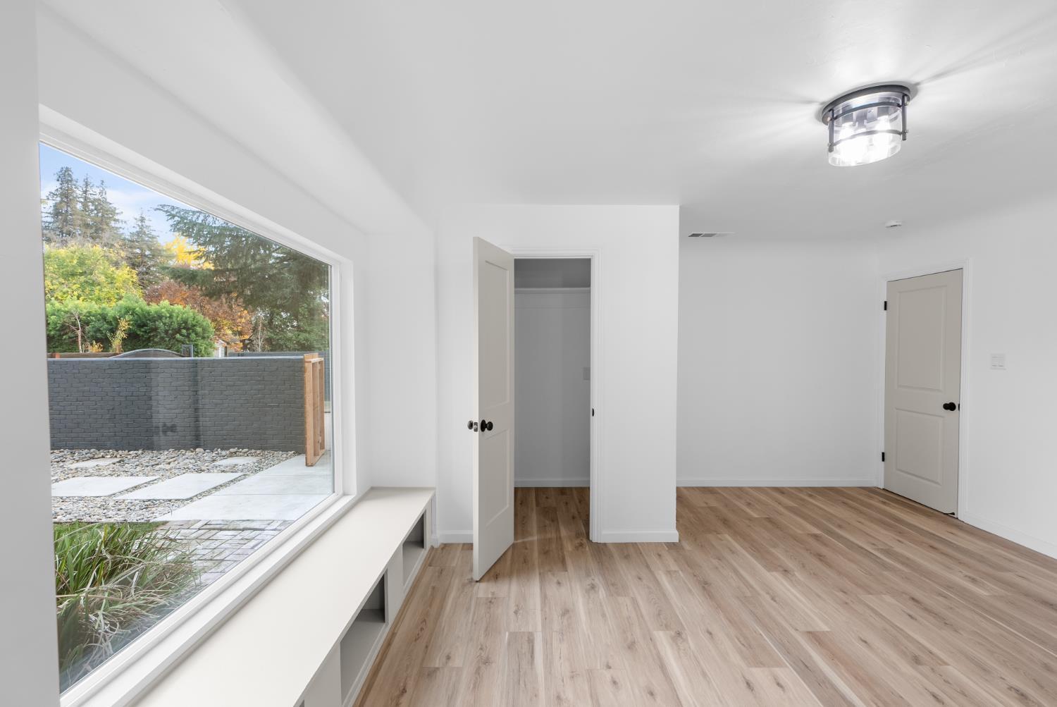 Modesto, California, 95350, United States, 4 Bedrooms Bedrooms, ,2 BathroomsBathrooms,Residential,For Sale,2001557