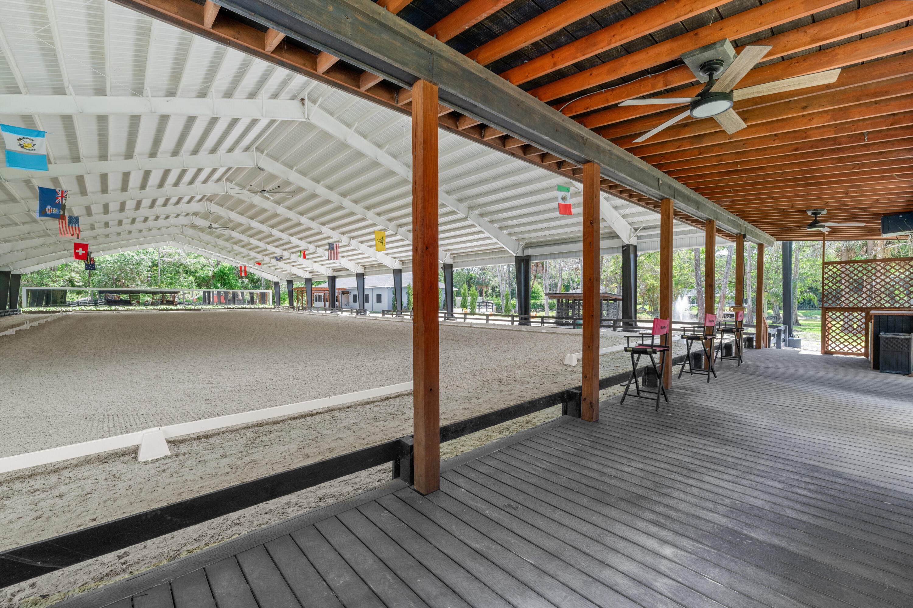  15161 Collecting Canal Road - 物件實景