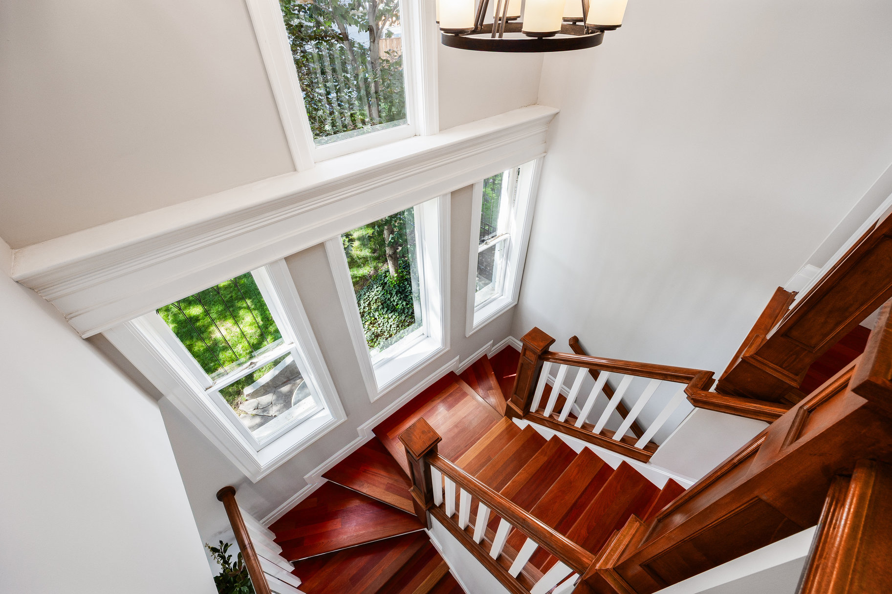  Stunning Avenues Two-Story - 物件實景
