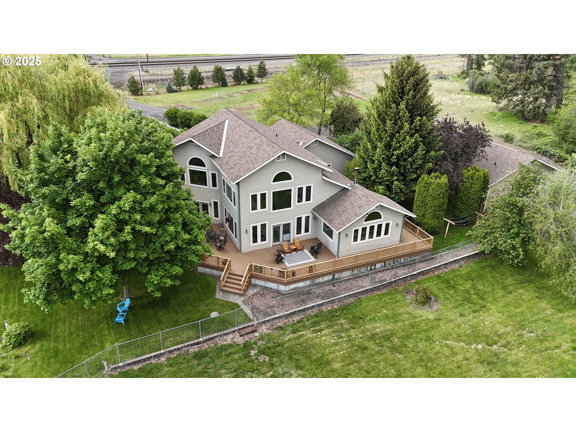 Adams, Oregon, 97810, United States, 4 Bedrooms Bedrooms, ,3 BathroomsBathrooms,Residential,For Sale,1793219