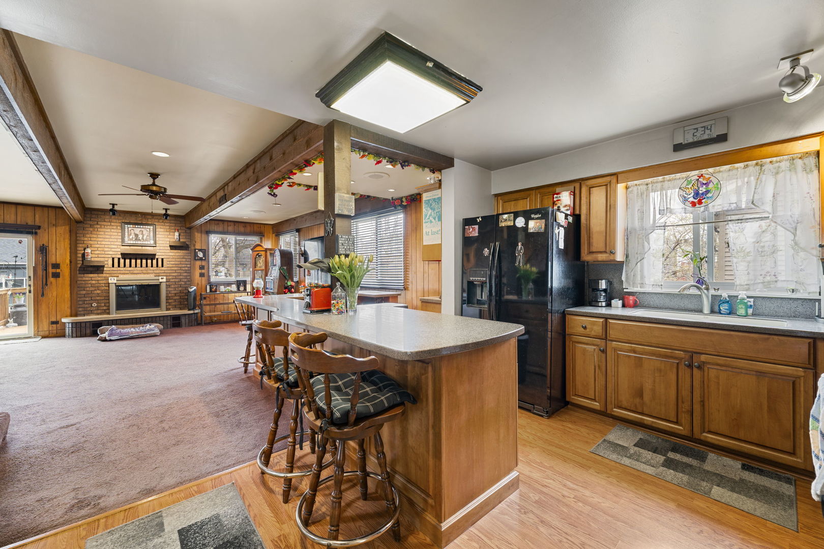 Chicago, Illinois, 60631, United States, 6 Bedrooms Bedrooms, ,4 BathroomsBathrooms,Residential,For Sale,1923212