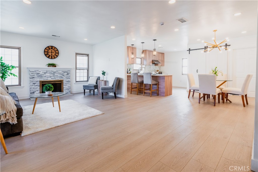 Inglewood, California, 90305, United States, 3 Bedrooms Bedrooms, ,2 BathroomsBathrooms,Residential,For Sale,1925175