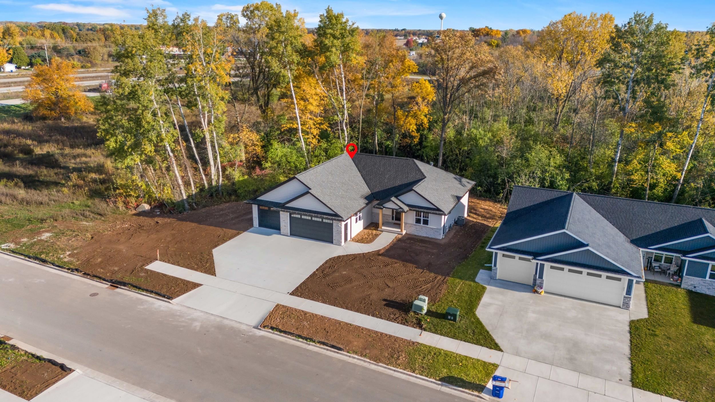 DE PERE, Wisconsin, 54115, United States, 3 Bedrooms Bedrooms, ,3 BathroomsBathrooms,Residential,For Sale,1967985