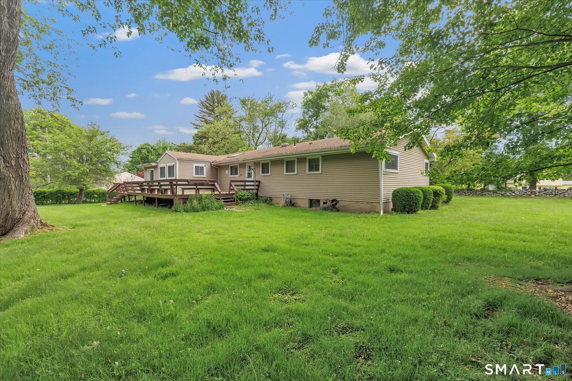 Trumbull, Connecticut, 06611, United States, 3 Bedrooms Bedrooms, ,2 BathroomsBathrooms,Residential,For Sale,2048685
