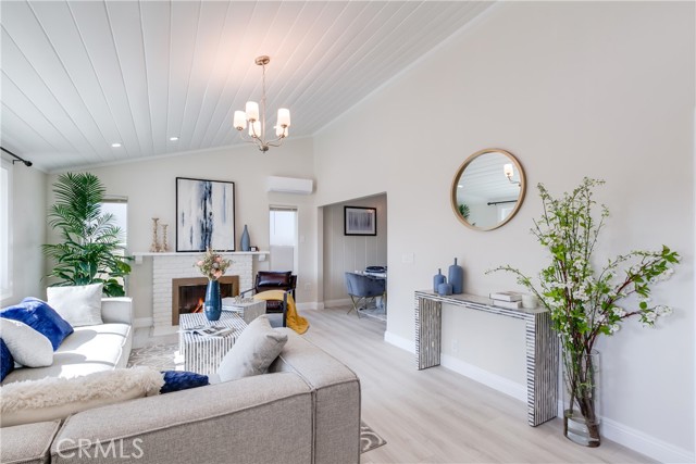 6171 Cleon Avenue, North Hollywood, California, 91606, United States, ,Residential,For Sale,6171 Cleon Avenue,1180800