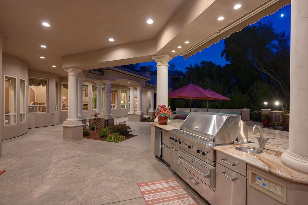 El Dorado Hills, California, 95762, United States, 4 Bedrooms Bedrooms, ,6 BathroomsBathrooms,Residential,For Sale,1958434