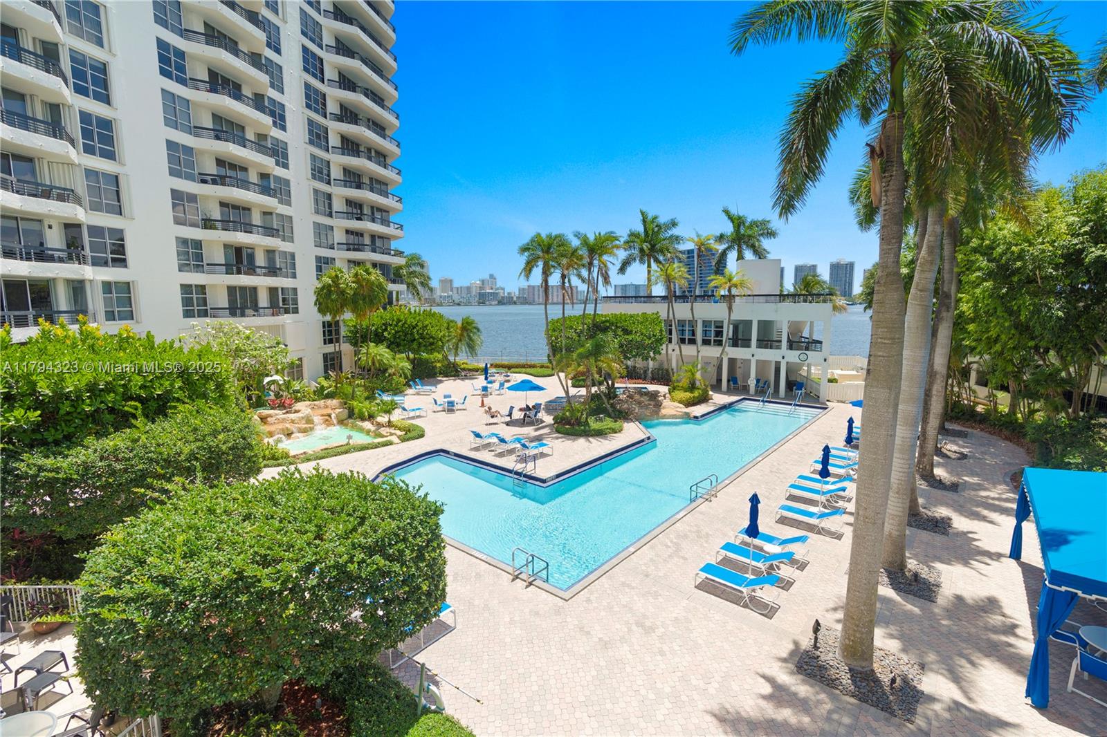 Aventura, Florida, 33180, United States, 2 Bedrooms Bedrooms, ,2 BathroomsBathrooms,Residential,For Sale,1804609
