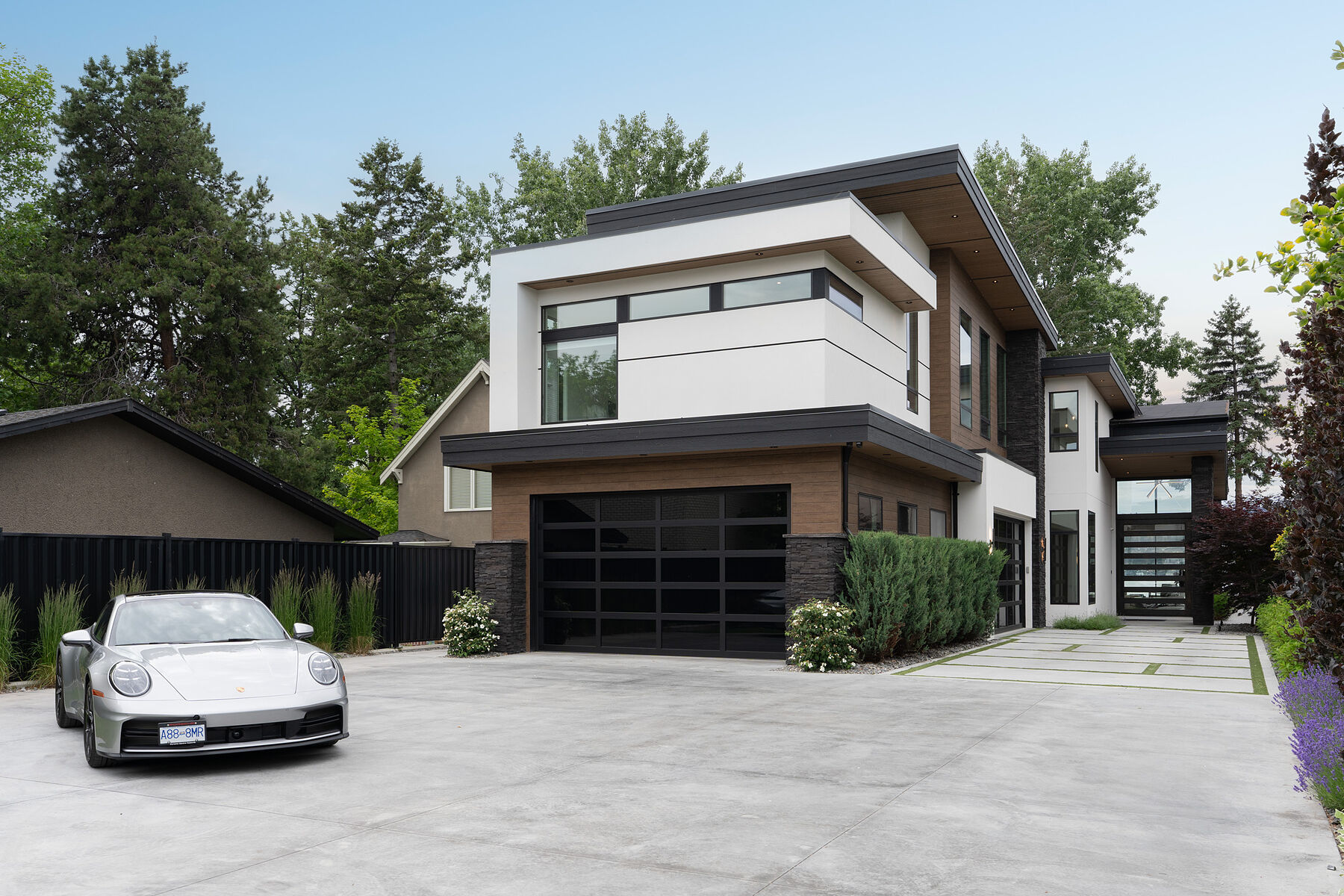  Luxury on the Abbott Corridor - 物件實景