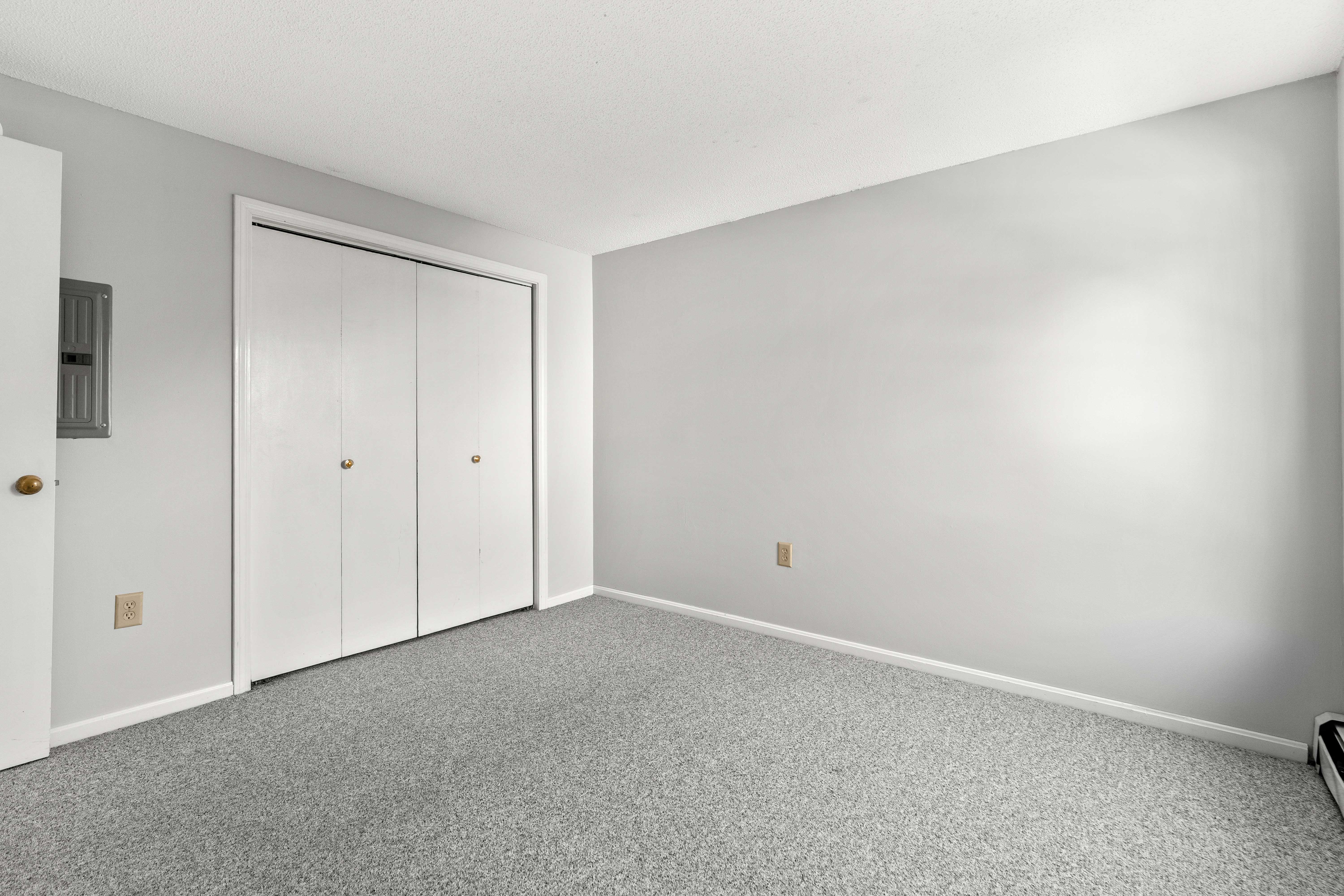  910 White Cedar Boulevard, Portsmouth, NH 03801 - 物件實景