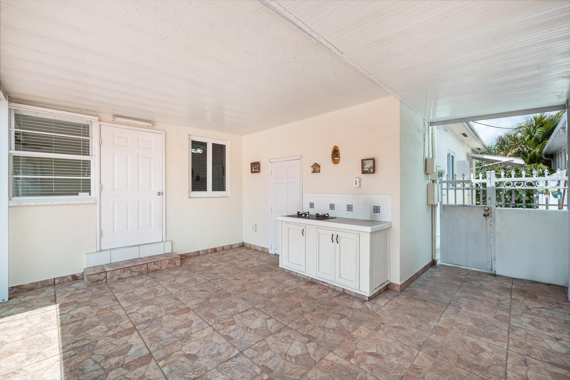 Miami, Florida, 33126, United States, 3 Bedrooms Bedrooms, ,3 BathroomsBathrooms,Residential,For Sale,1921989