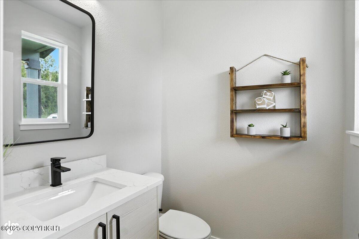 Palmer, Alaska, 99645, United States, 3 Bedrooms Bedrooms, ,3 BathroomsBathrooms,Residential,For Sale,1974146