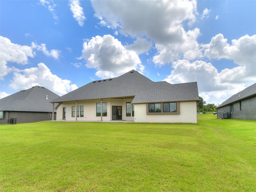 Blanchard, Oklahoma, 73010, United States, 4 Bedrooms Bedrooms, ,4 BathroomsBathrooms,Residential,For Sale,1927798