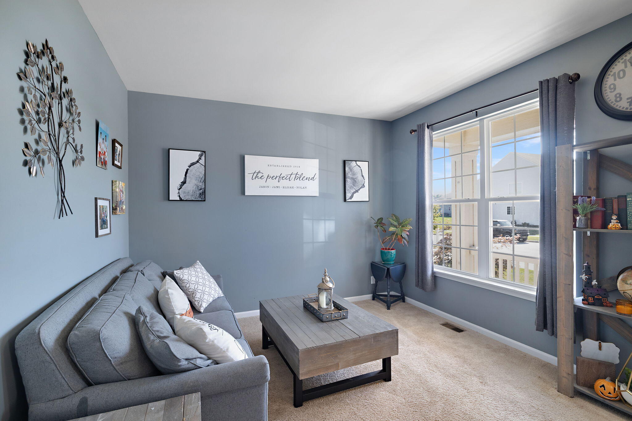 Crown Point, Indiana, 46307, United States, 5 Bedrooms Bedrooms, ,3 BathroomsBathrooms,Residential,For Sale,1956360