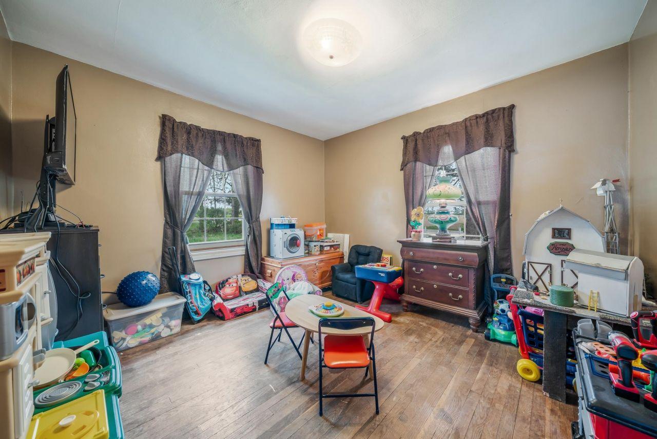 HORTONVILLE, Wisconsin, 54944, United States, 3 Bedrooms Bedrooms, ,2 BathroomsBathrooms,Residential,For Sale,1827520