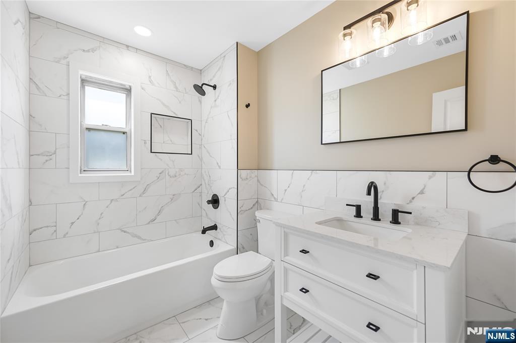 Dumont, New Jersey, 07628, United States, 4 Bedrooms Bedrooms, ,3 BathroomsBathrooms,Residential,For Sale,1906852