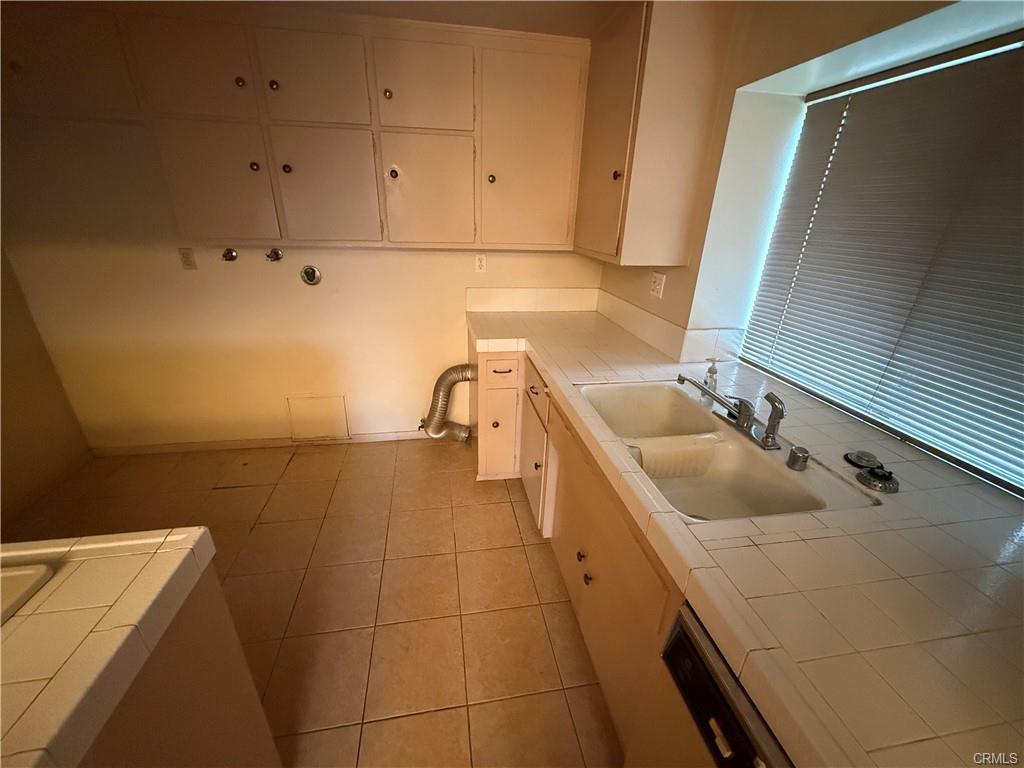 Los Angeles, California, 91770, United States, 5 Bedrooms Bedrooms, ,Residential,For Sale,2007800