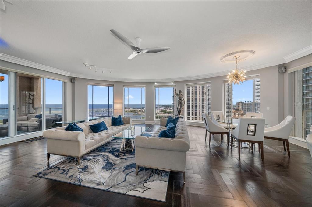 100 Beach Drive NE Unit 1900, St Petersburg, Florida, 33701, United States, 4 Bedrooms Bedrooms, ,6 BathroomsBathrooms,Residential,For Sale,100 Beach Drive NE Unit 1900,1618672