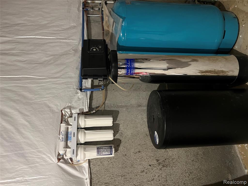 York Township, Michigan, 48176, United States, 4 Bedrooms Bedrooms, ,2 BathroomsBathrooms,Residential,For Sale,1988753