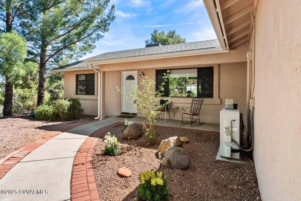 Cottonwood, Arizona, 86326, United States, 3 Bedrooms Bedrooms, ,2 BathroomsBathrooms,Residential,For Sale,1867087